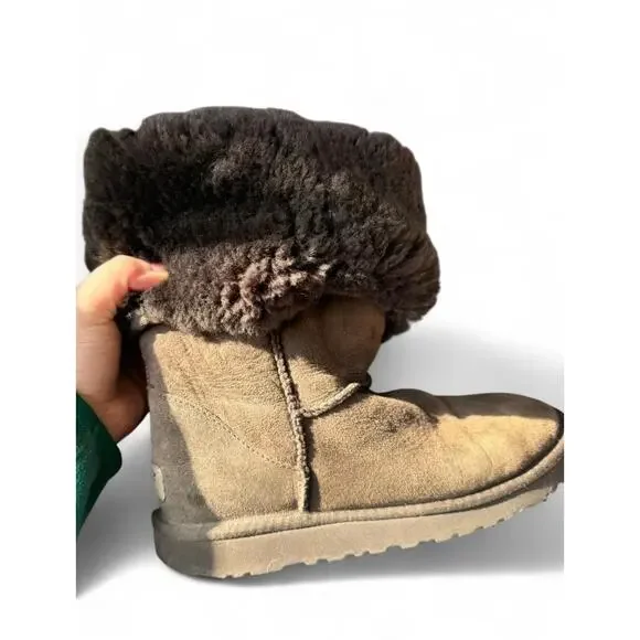 UGG Classic Tall Women’s Size 8 5815 Shearling Dark Brown Winter Boots 12”